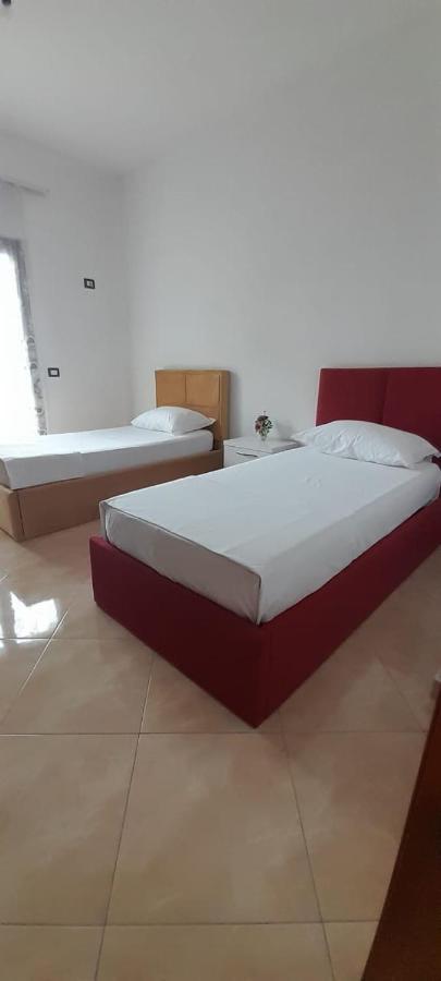 Casa Intera La Paghi Come Una Camera The Home With The Price Of A Room Durrës 외부 사진