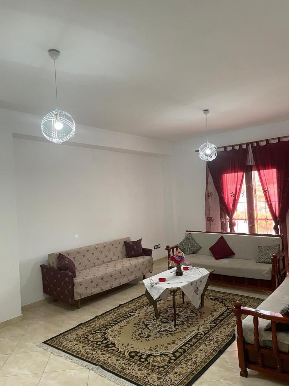 Casa Intera La Paghi Come Una Camera The Home With The Price Of A Room Durrës 외부 사진
